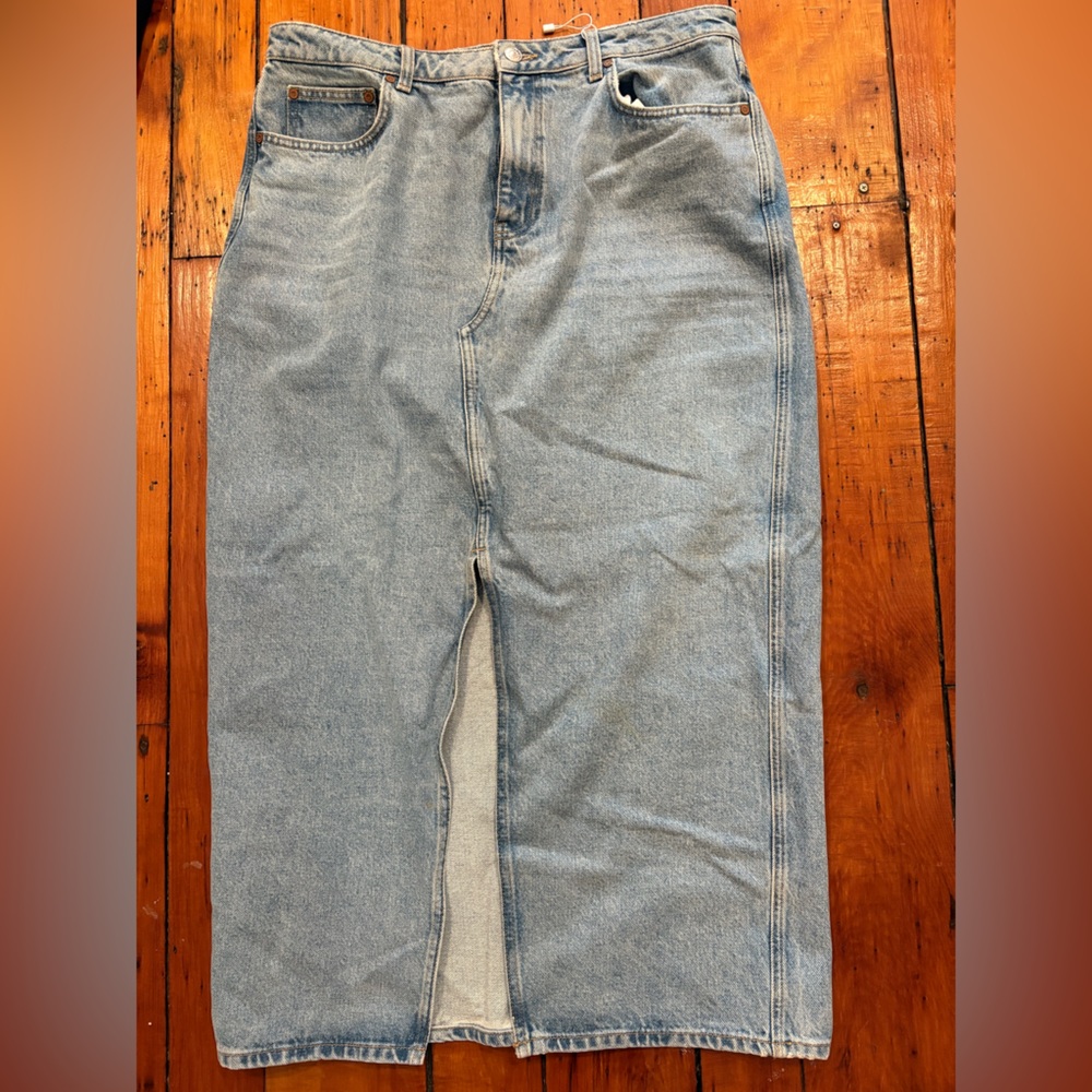 Mango NWOT denim midi skirt